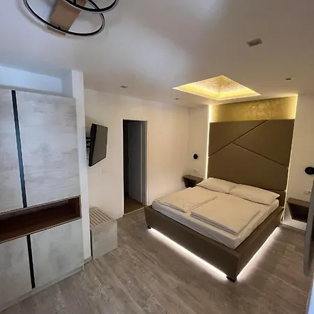 H&h - Adults Only Bed & Breakfast *