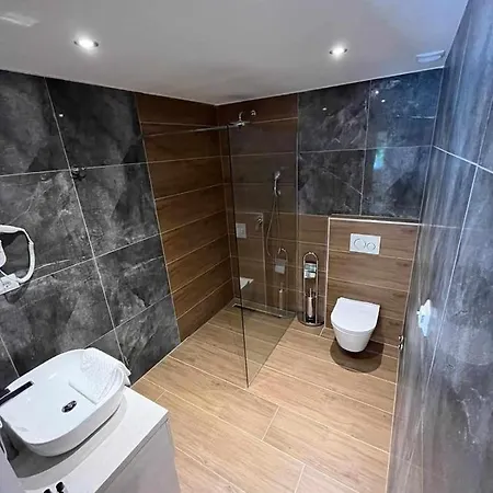 H&h - Adults Only Bed & Breakfast