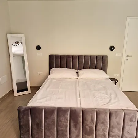 H&h - Adults Only Bed & Breakfast