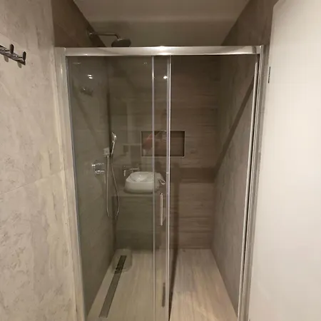 Bed & Breakfast H&h - Adults Only *